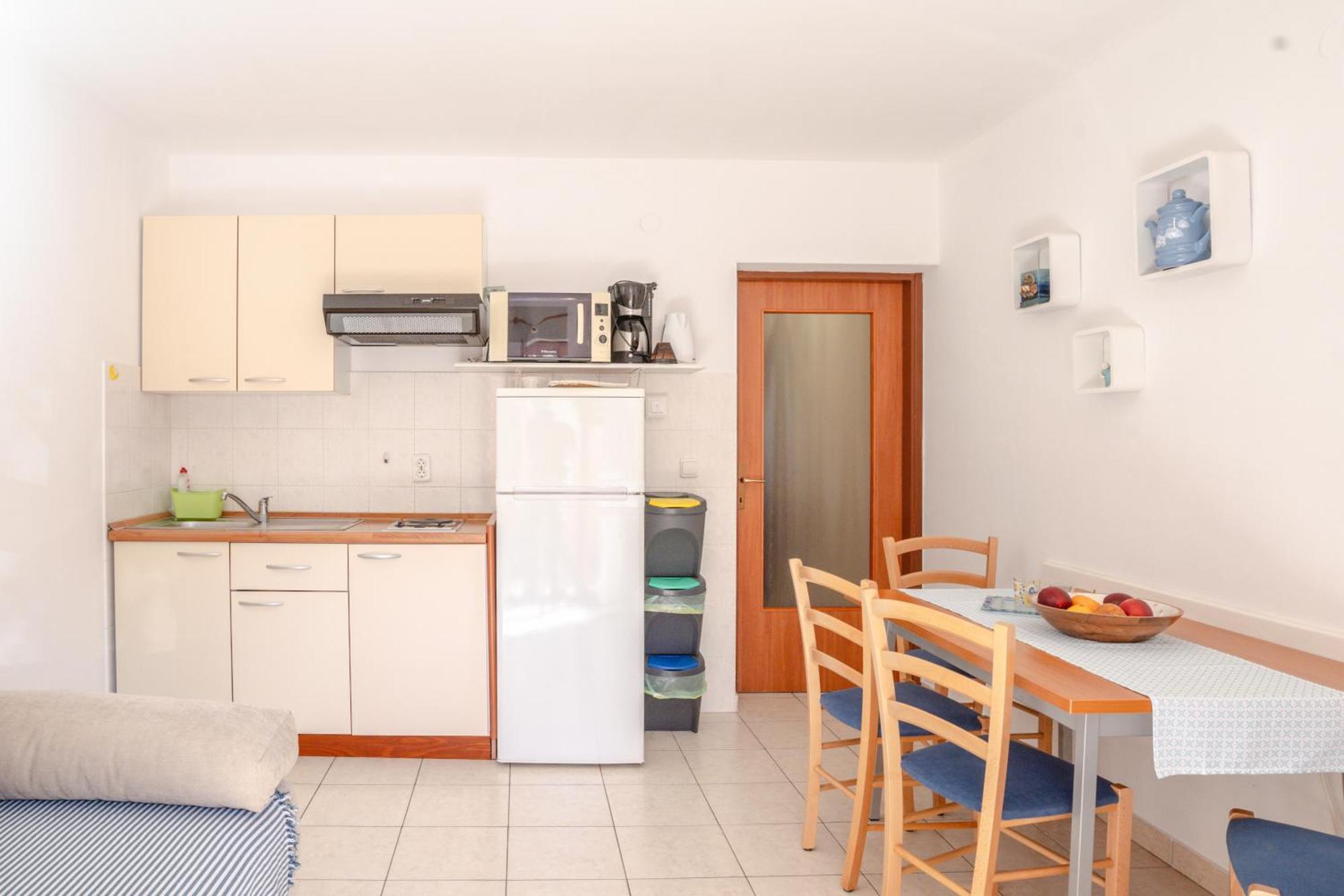 Sunny Apartment Valbandon Fažana Exteriör bild