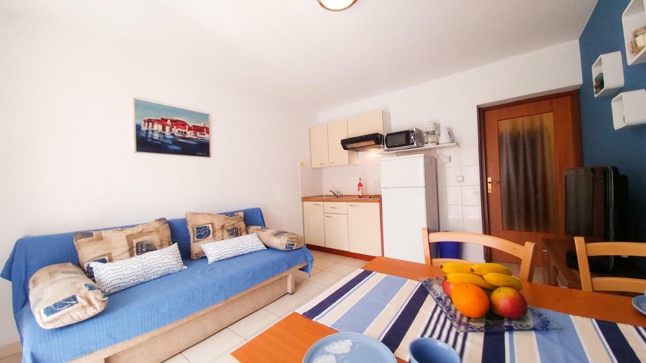 Sunny Apartment Valbandon Fažana Exteriör bild