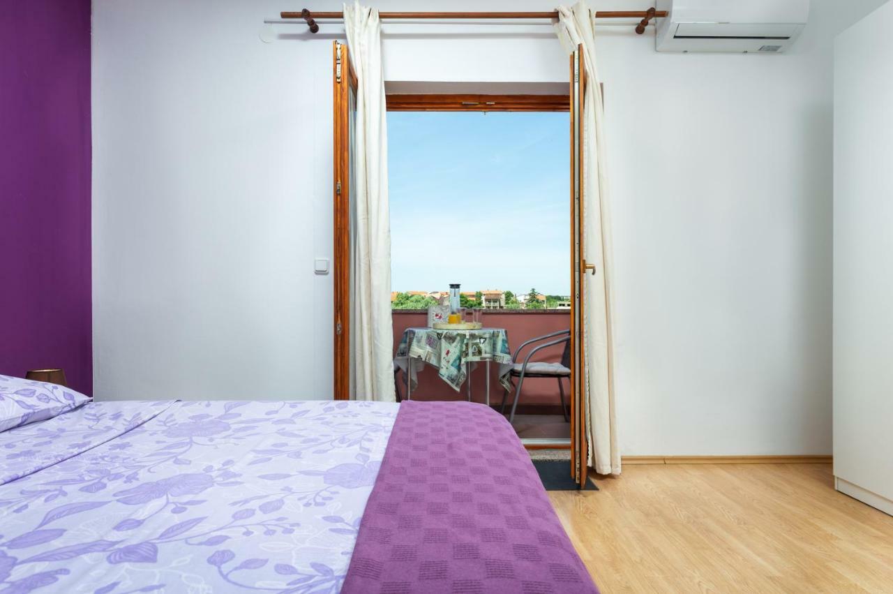 Sunny Apartment Valbandon Fažana Exteriör bild